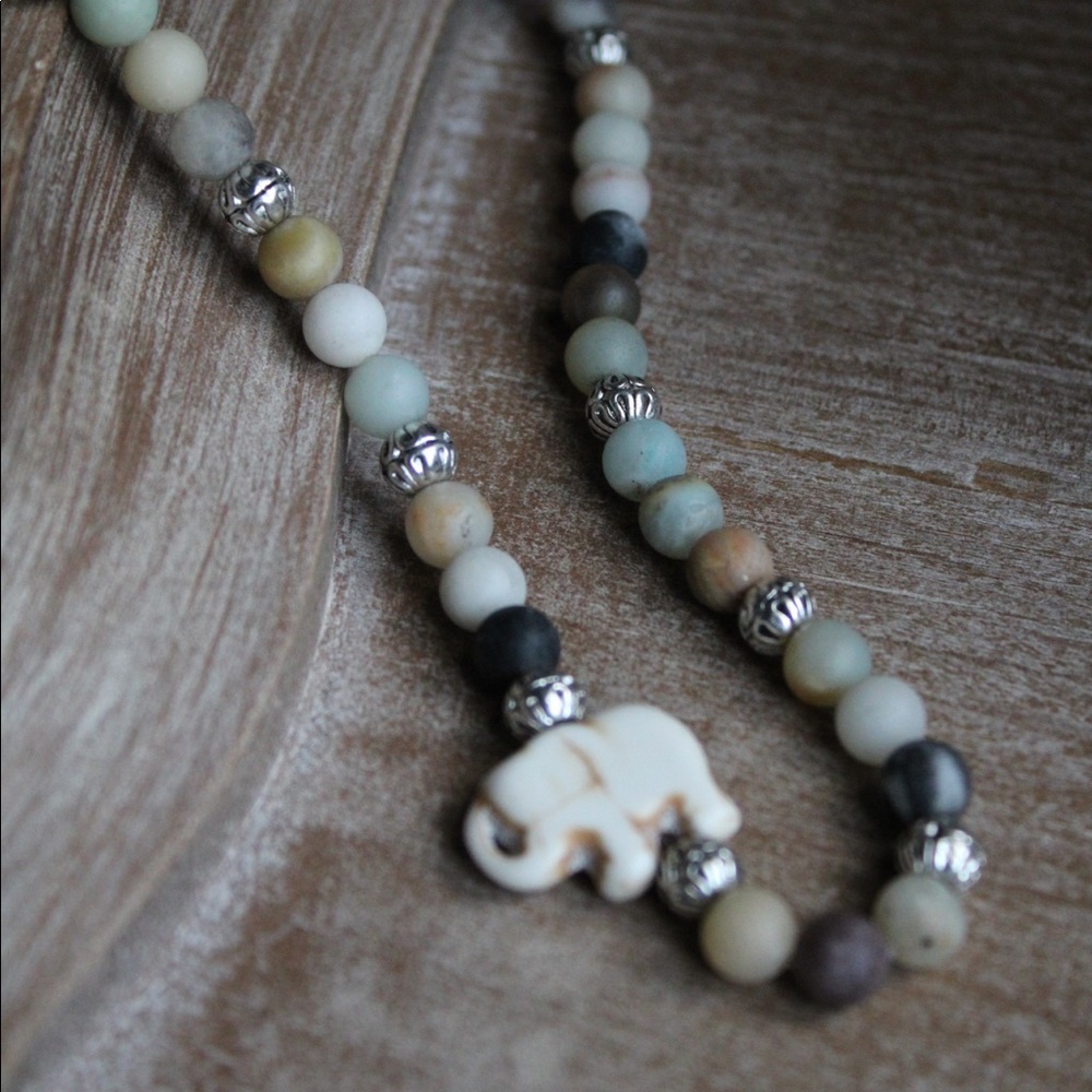 Rustic elephant Beaded Choker Necklace